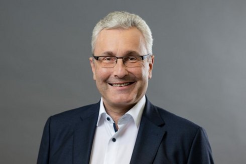 Porträtfoto Dr. Jürgen Hollatz