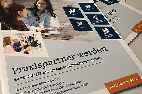 Titel Broschüre Praxispartner werden